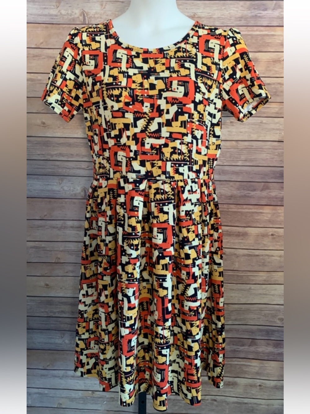 Lularoe Geo-Print Short Sleeve Dress - 
size 2X (fits a 1X)